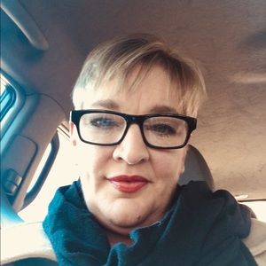 Meet your Posher, Stacey